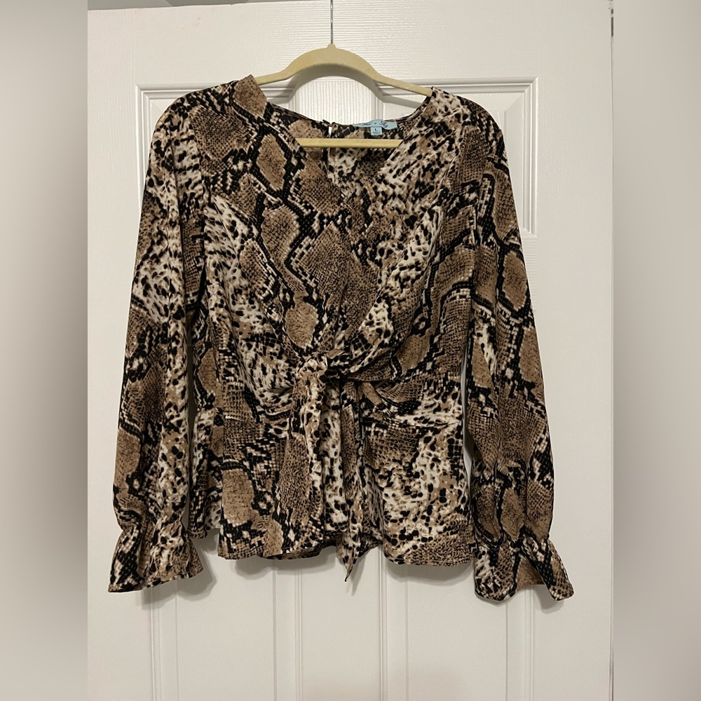 Boutique Snakeskin Shirt with tie